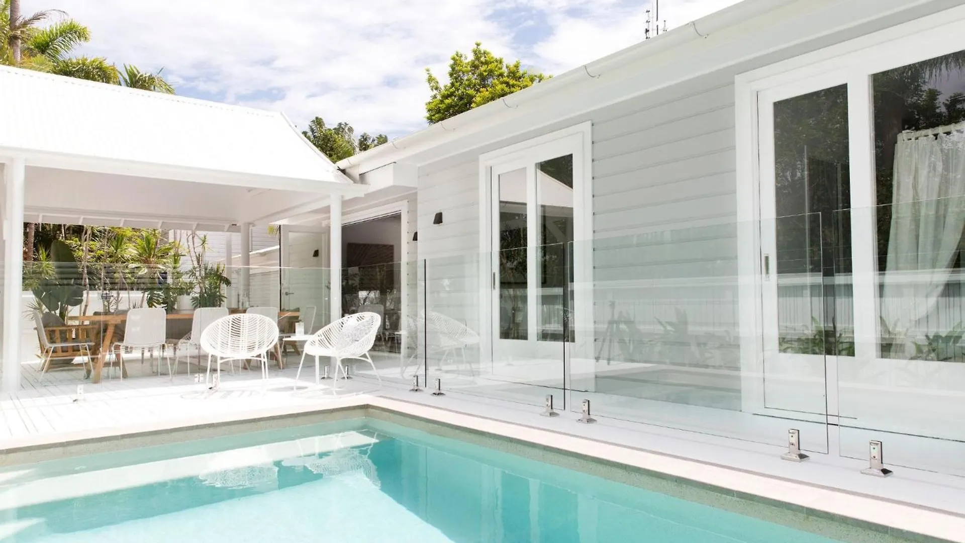 Villa Barrel & Branch Byron Bay